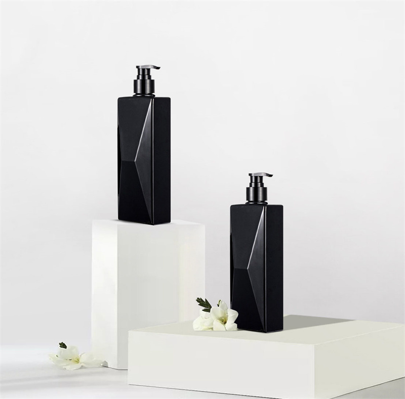 На складе 700 мл непрозрачный пластиковый шампунь в корейском стиле для домашнего шампуня в бутылке с жидкостью для мытья рук высокого уровня внешнего вида