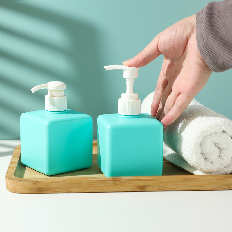 Популярный переработанный пластиковый квадратный ПЭТ-шампунь для ухода за кожей, масло для тела, бутылки с маслом, размеры 150 мл, 200 мл, 250 мл с трафаретной печатью Популярный переработанный пластиковый квадратный ПЭТ-шампунь для ухода за кожей, масло для тела, бутылки с маслом, размеры 150 мл, 200 мл, 250 мл с трафаретной печатью