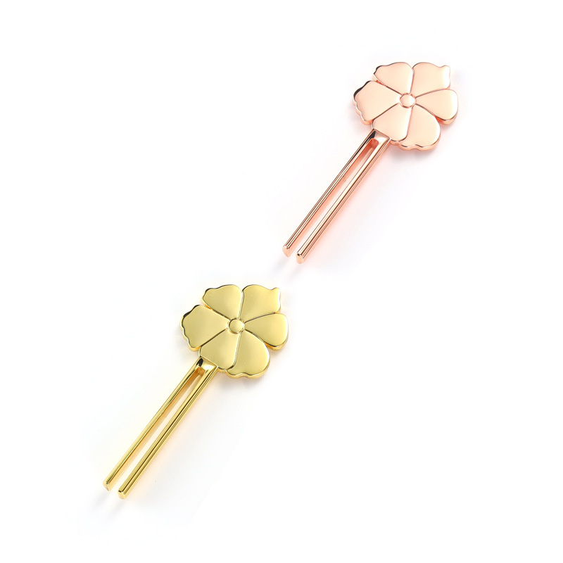 Соковыжималка для трубок из цинкового сплава в форме улыбающегося цветка Соковыжималка для трубок из цинкового сплава в форме улыбающегося цветка