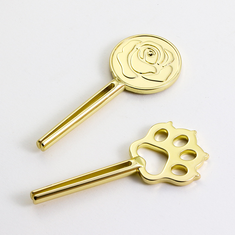 Уникальный дизайн соковыжималки из цинкового сплава в форме кошачьей лапы для кошачьего корма Уникальный дизайн соковыжималки из цинкового сплава в форме кошачьей лапы для кошачьего корма