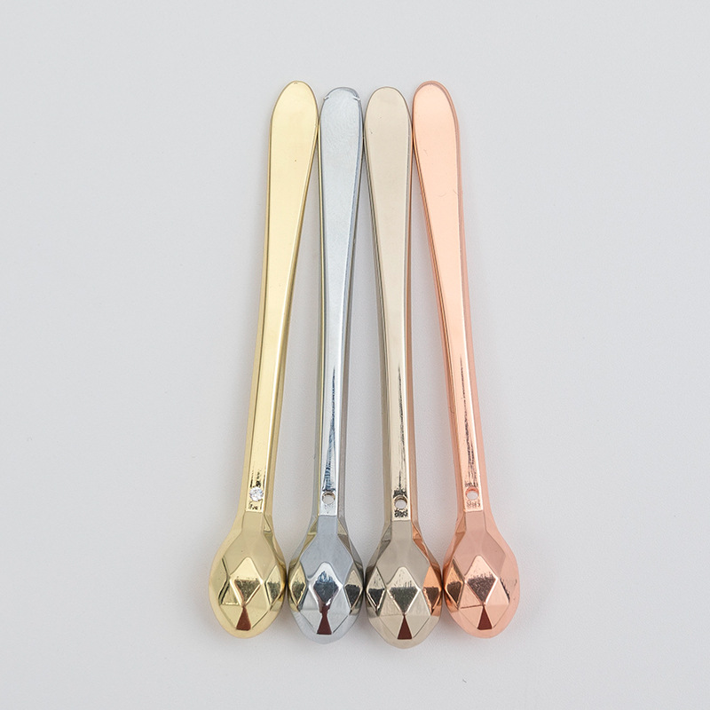 Уникальный дизайн кремовых палочек для глаз из цинкового сплава с алмазной огранкой Уникальный дизайн кремовых палочек для глаз из цинкового сплава с алмазной огранкой